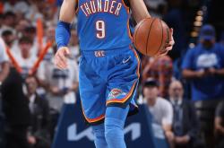 开云体育APP下载-雷霆险胜希腊男篮，丹尼·格林惊艳世界的简单介绍