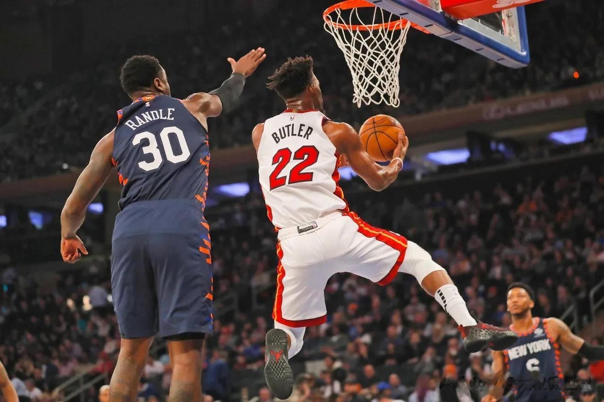 NBA季后赛半决赛展开，强队决战淘汰赛的简单介绍