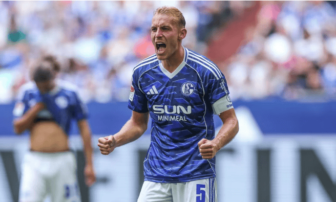 沙尔克04换帅无缘成功,陷入低迷的简单介绍 沙尔克04换帅无缘成功,陷入低迷的简单介绍