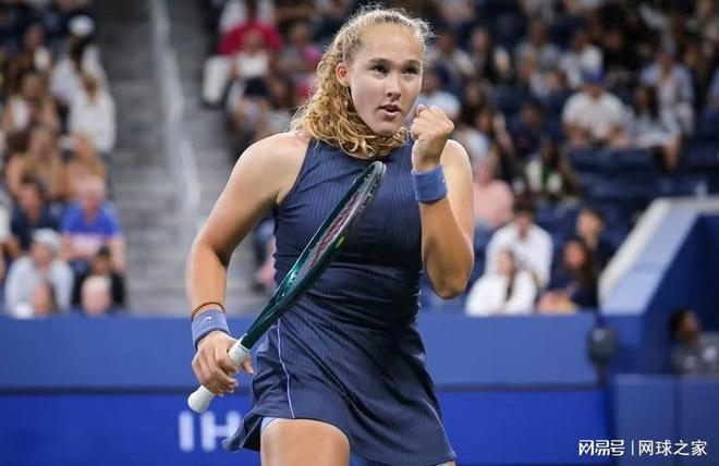 关于美国网球队血洗英国网球队,穆雷完成帽子戏法的信息 关于美国网球队血洗英国网球队,穆雷完成帽子戏法的信息